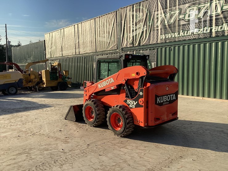 2018-kubota-ssv65-image-2