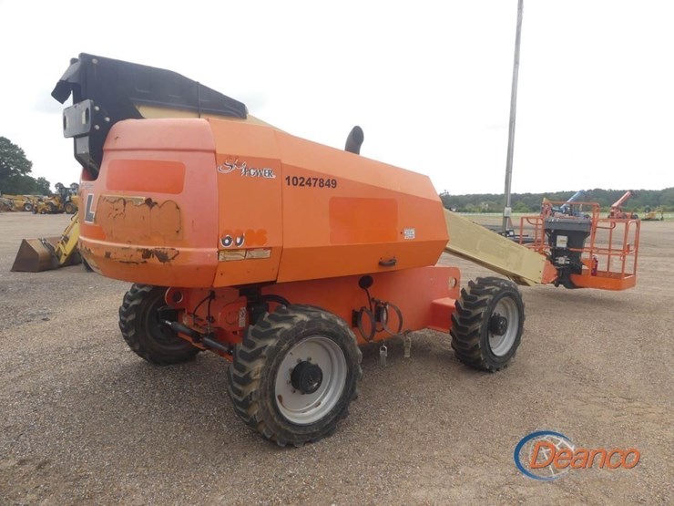 2014-jlg-600s-image-2