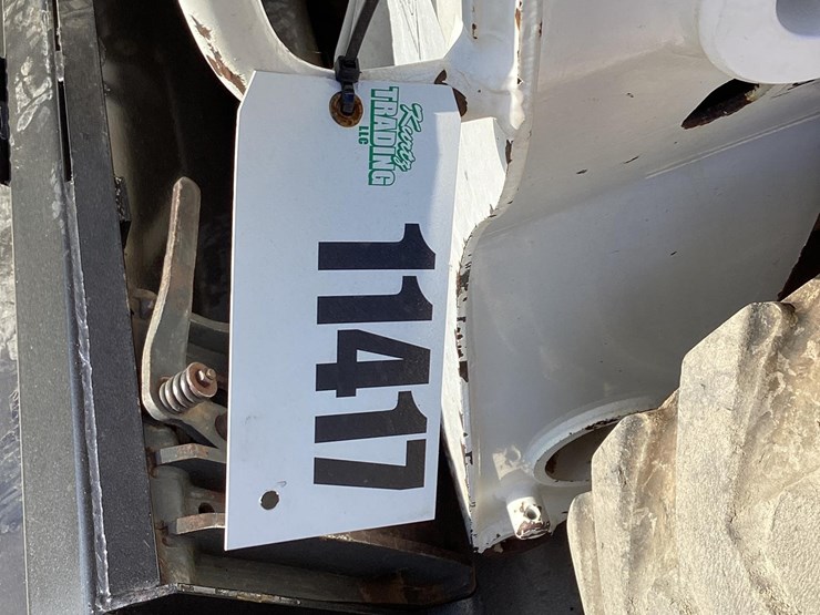 2013-bobcat-s650-image-17