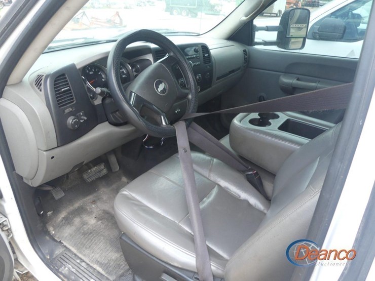 2008-chevy-3500hd-flatbed-truck,-s/n-1gbjc34668e137605-(inoperable):-2wd-image-7