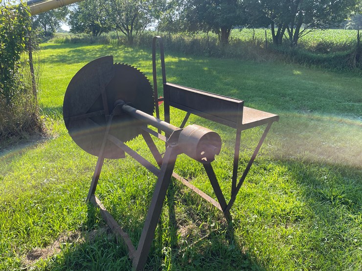 #5479-•-belt-driven-buzz-saw-image-4