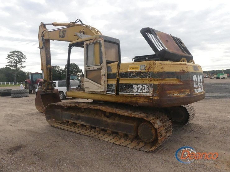 1995-caterpillar-320l-image-3