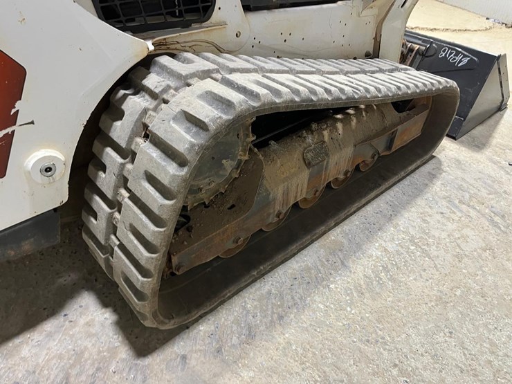 2023-bobcat-t770-image-17