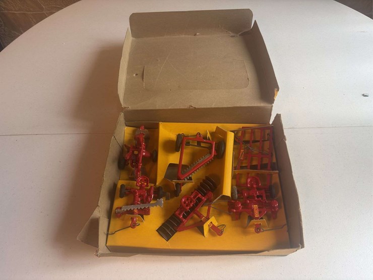 1/25-oliver-super-farm-set-nib-slik-image-2