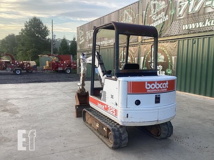 2000-bobcat-325-image-2