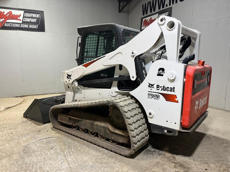 2020-bobcat-t740-image-3