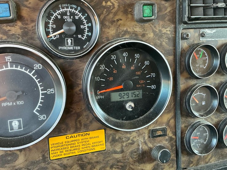 1997-kenworth-t800-image-45