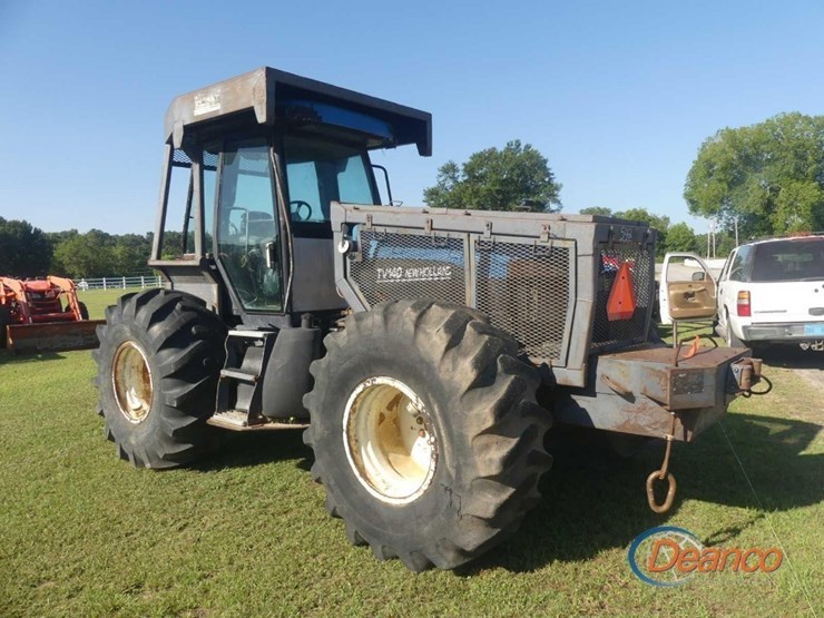 new-holland-tv140-image-1