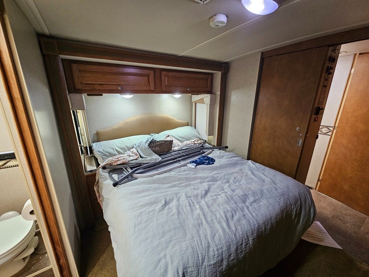 #21543-•-2014-ford-f53-motorhome-image-73