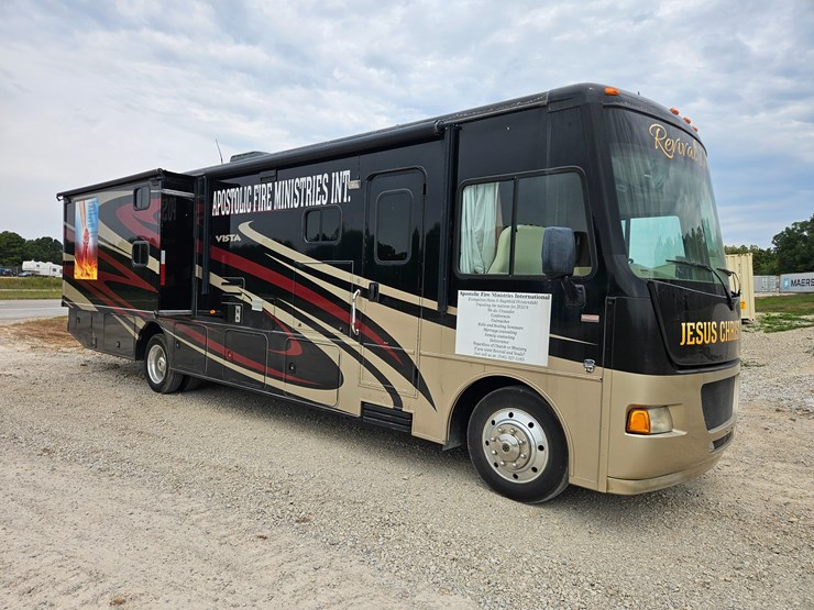 #21543-•-2014-ford-f53-motorhome-image-26