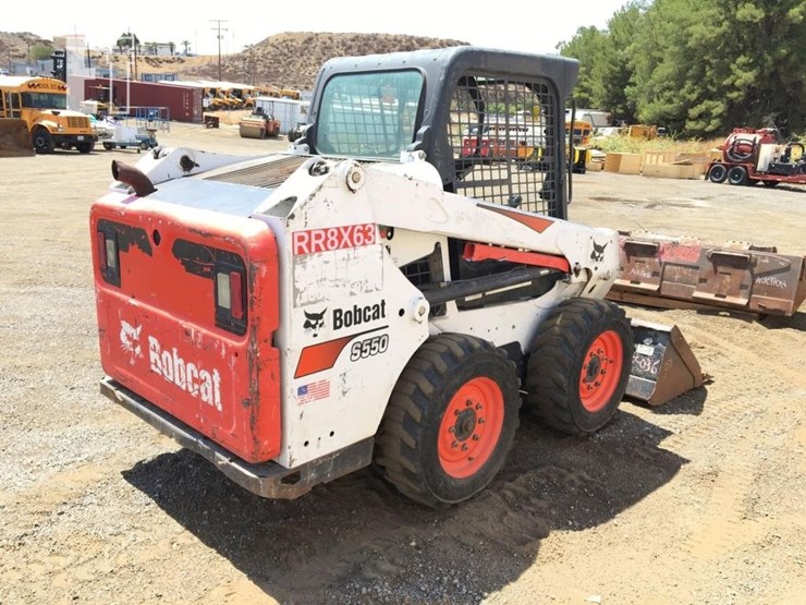 2019-bobcat-s550-image-2