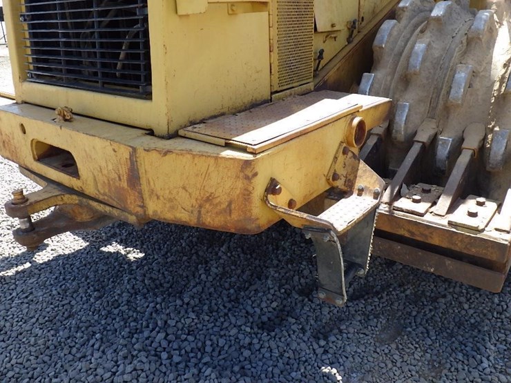 1986-caterpillar-825c-image-30