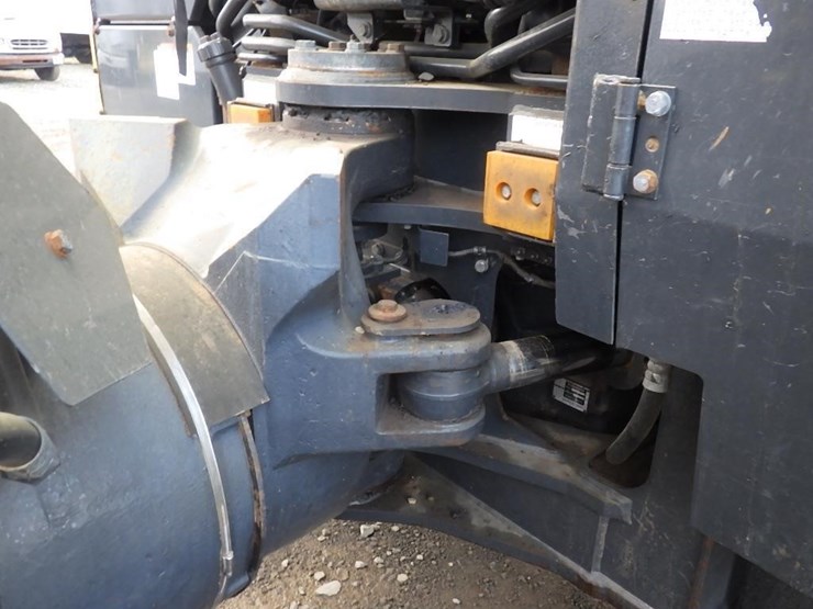 2016-komatsu-hm400-5-image-20