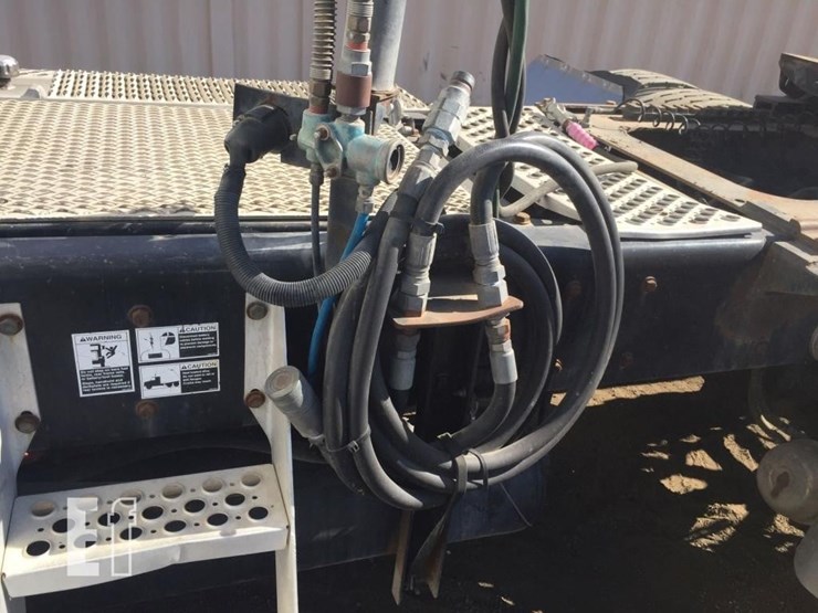 2002-kenworth-t800-image-12