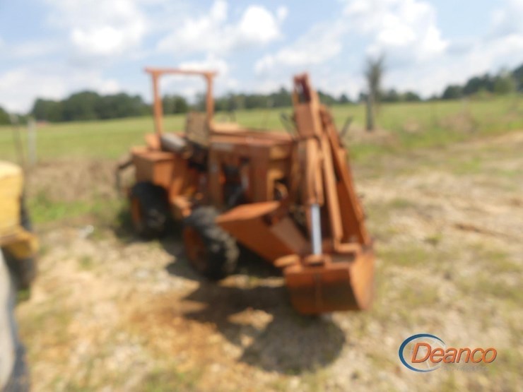 ditch-witch-r60-image-1