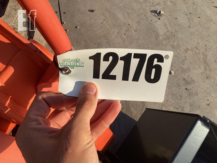 2018-kubota-ssv65-image-19