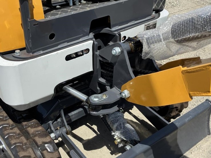 2025-sdlanch-sdle20-hydraulic-excavator-image-6