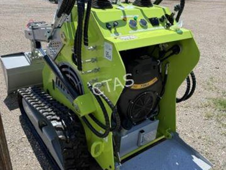 #112-•-land-hero-mini-skid-steer-image-4