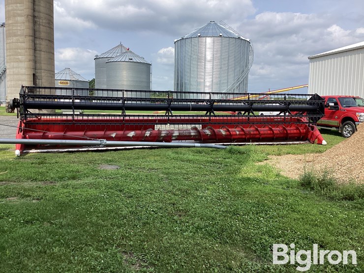 2011-case-ih-3020-image-2