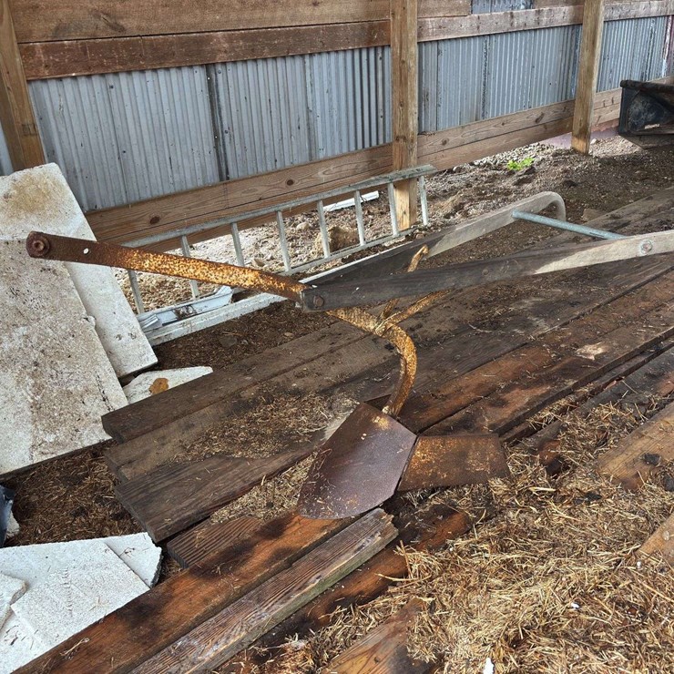 Adjustable Walking Potato Plow
