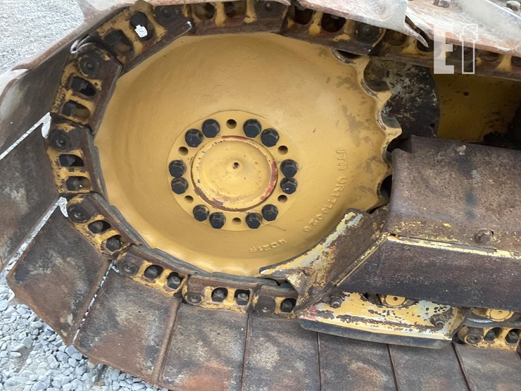 2016-deere-650k-image-12