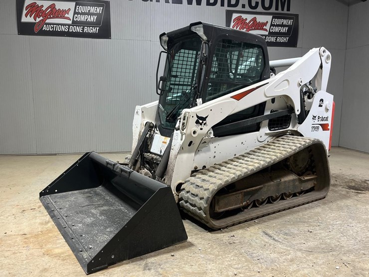 2020-bobcat-t740-image-2
