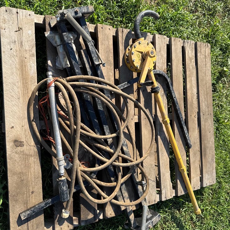 ATV sprayer boom