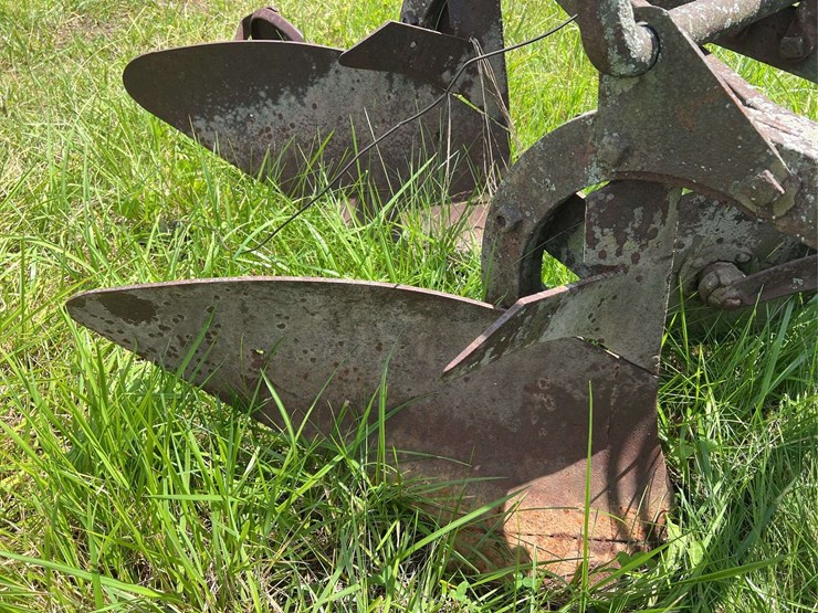 2-bottom-plow-image-18