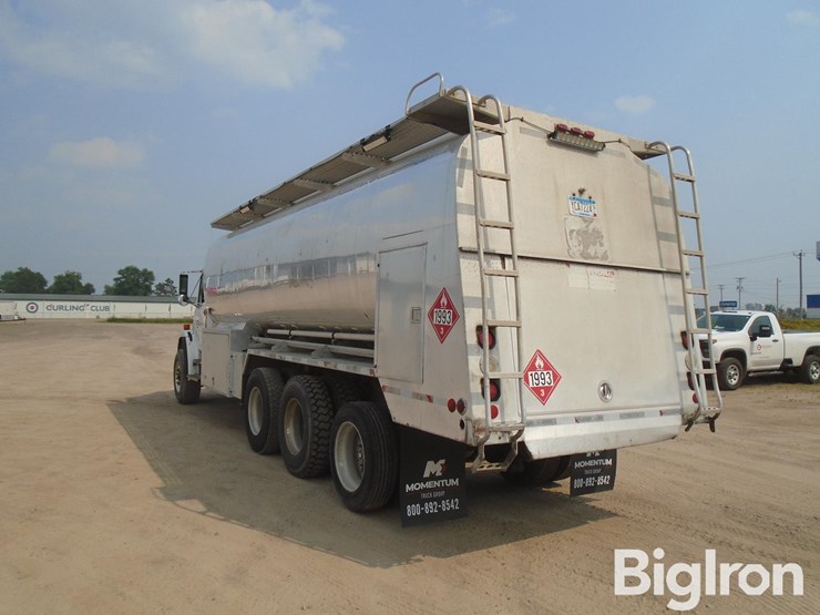 2002-freightliner-fl80-image-7