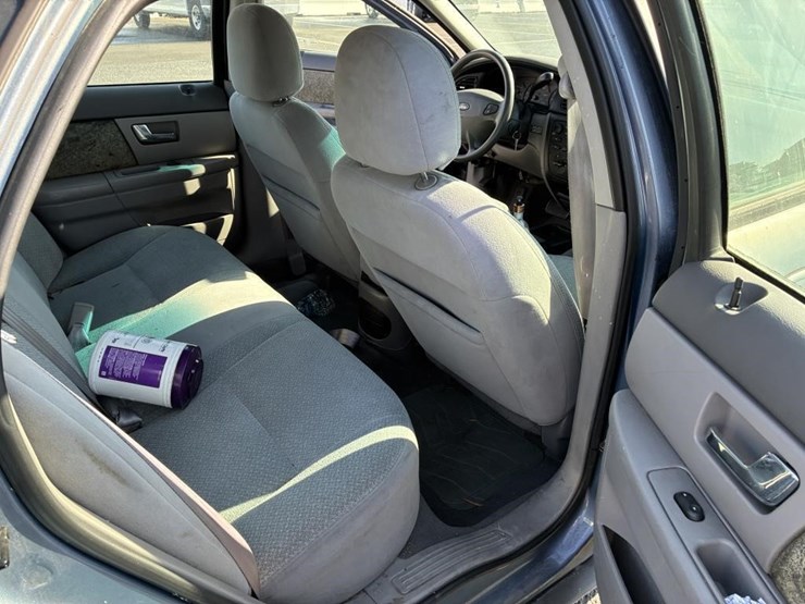 2000-ford-taurus-x-image-9