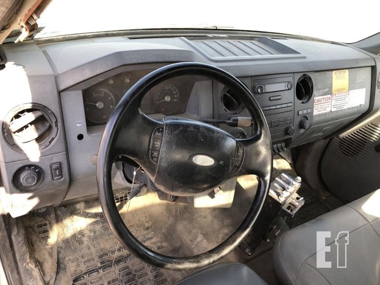 2011-ford-f750-image-7