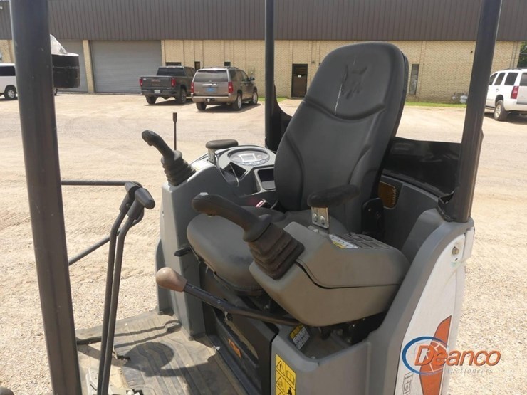 2020-bobcat-e20-image-9