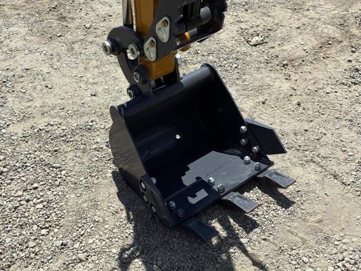 2025-sdlanch-sdle20-hydraulic-excavator-image-11