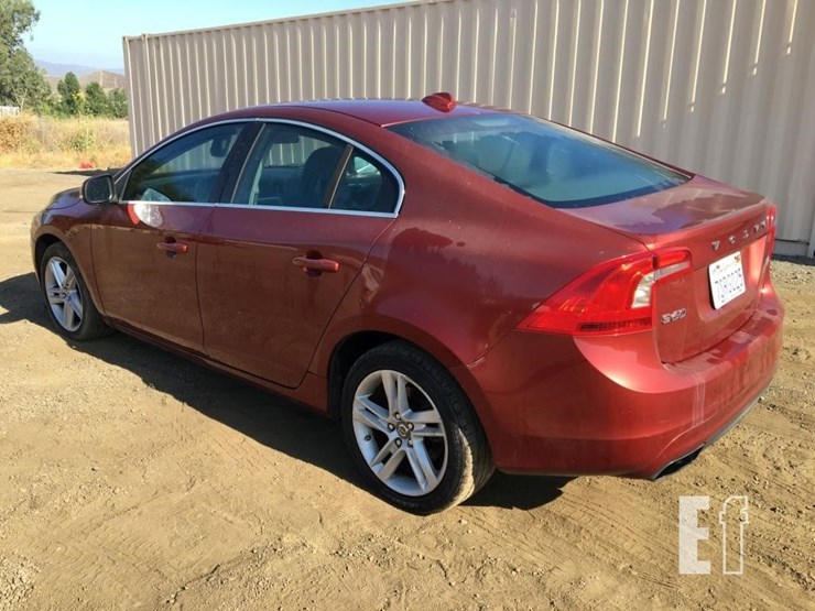 2014-volvo-s60-t5-image-4