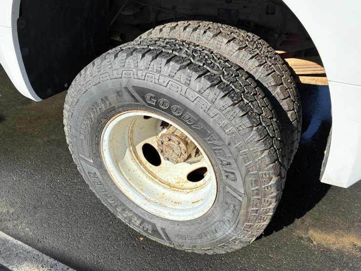 2004-ford-f350-image-5