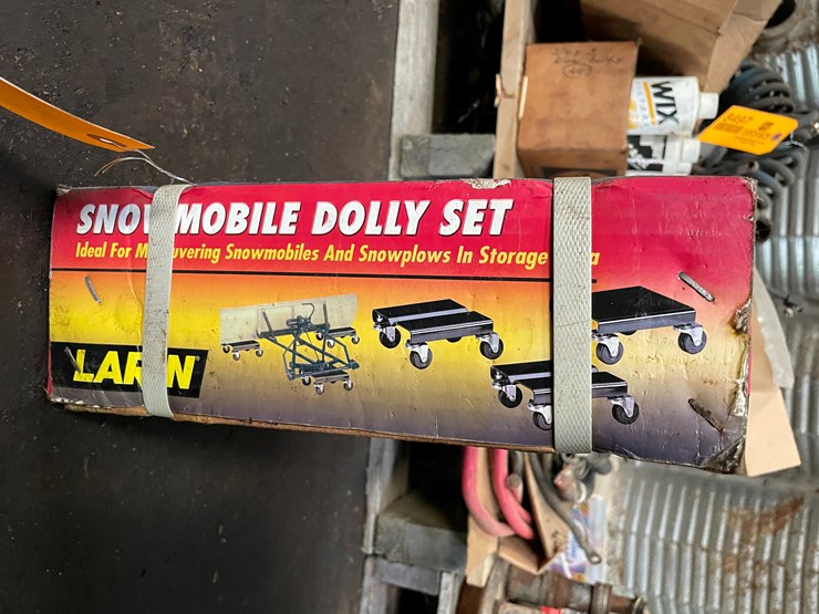 #8423-•-larin-snowmobile-dollies-image-2