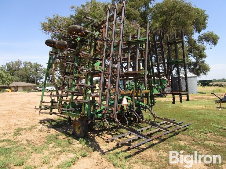 john-deere-1060-image-7