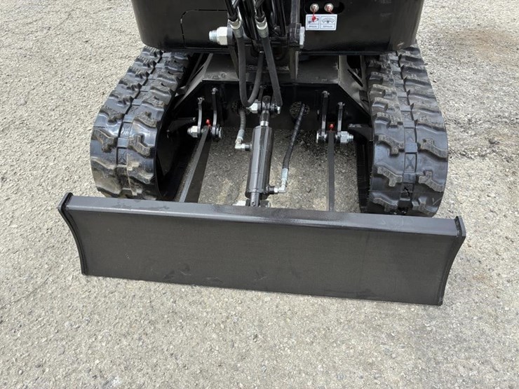 2025-vicsec-vc13-hydraulic-excavator-image-5