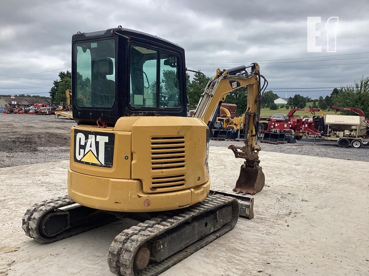 2015-caterpillar-303.5e2-cr-image-4