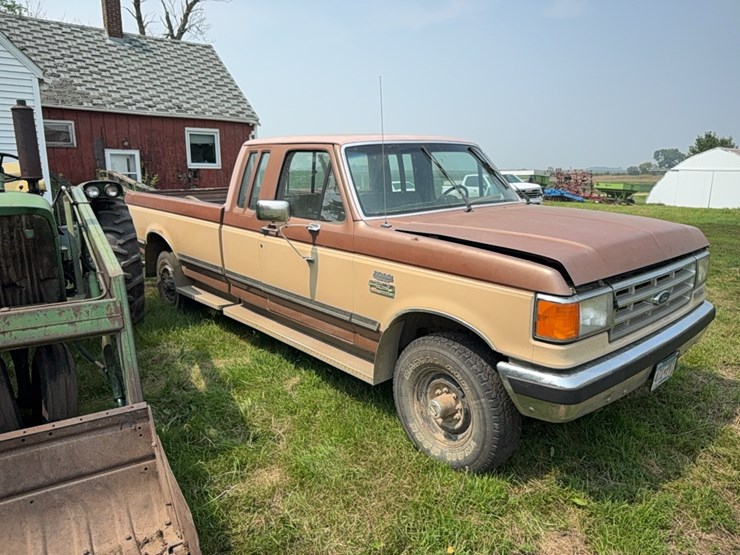1987-ford-f250-xlt-lariat-image-3