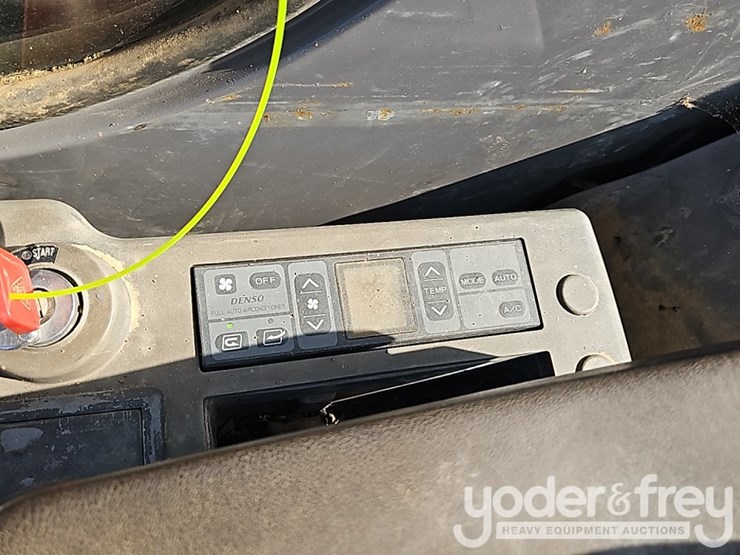 2006-hitachi-zx160-lc-image-40