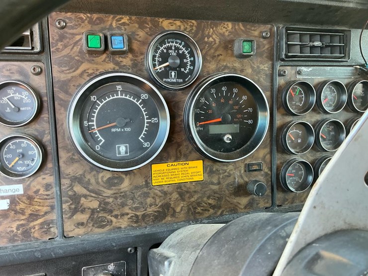 1997-kenworth-t800-image-43