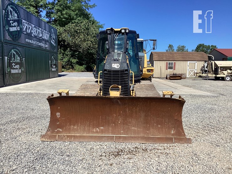 2020-caterpillar-d3-lgp-image-7