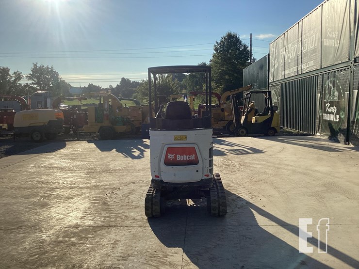 2022-bobcat-e20-image-4