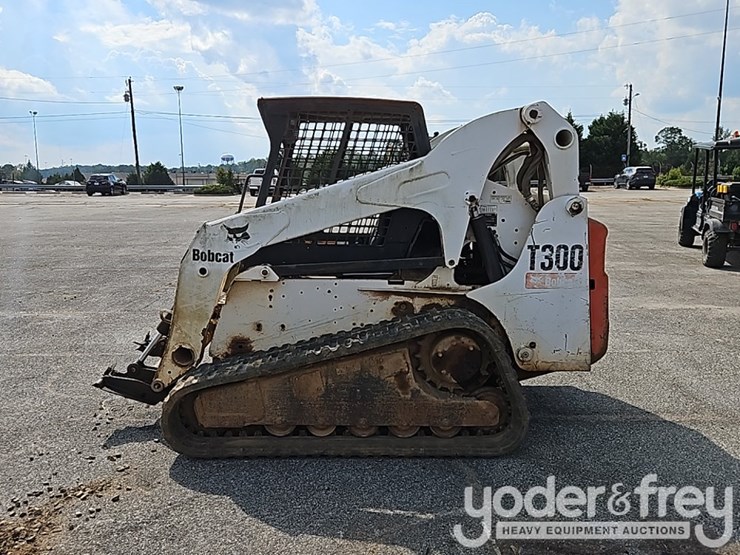 2006-bobcat-t300-image-2