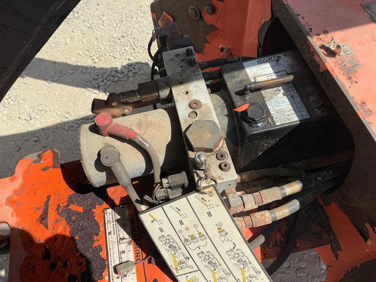 jlg-t350-image-11
