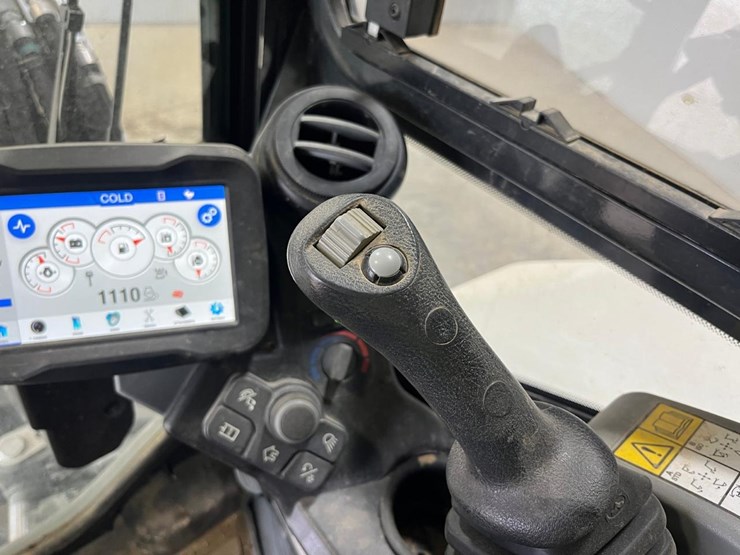 2022-bobcat-e50-image-37