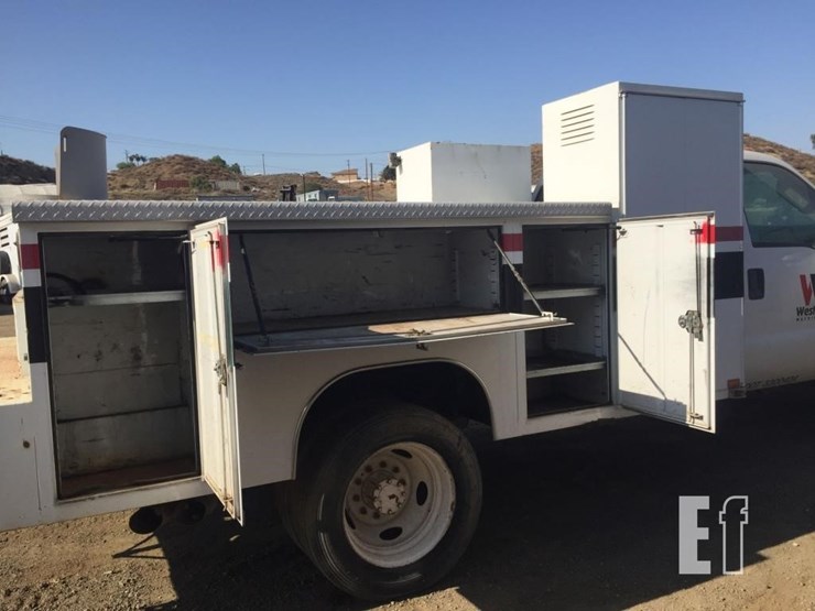 2008-ford-f550-xl-image-14
