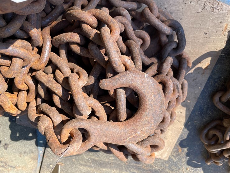 #1689-•-(2)-chains-with-hooks-image-3