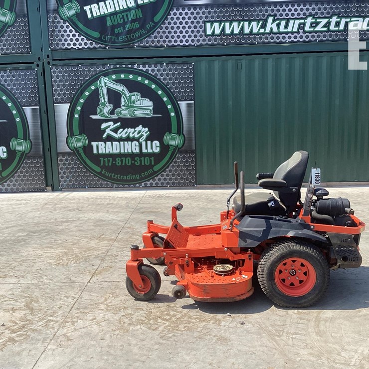 2019 KUBOTA Z724